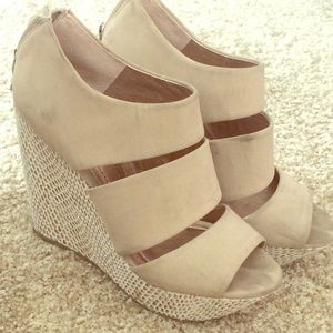 BCBGeneration Wedges!