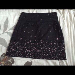 Floral Mini Skirt. Size small
