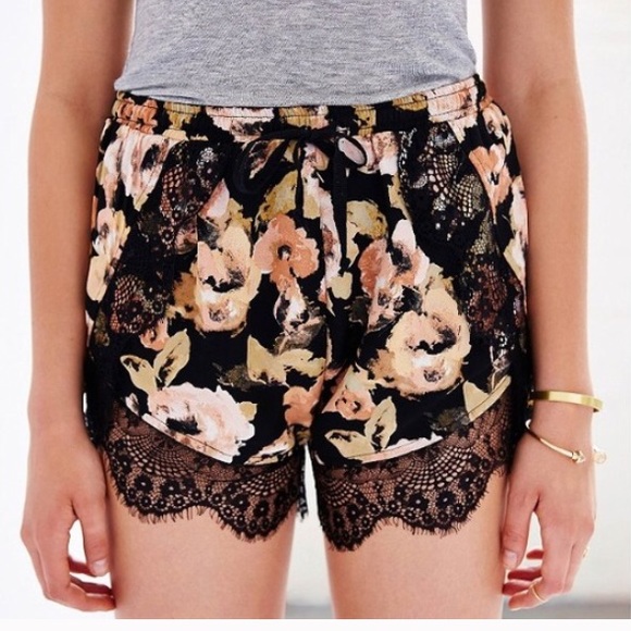 LF Soft Shorts - Picture 4 of 4