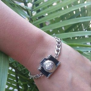 Camera bracelet