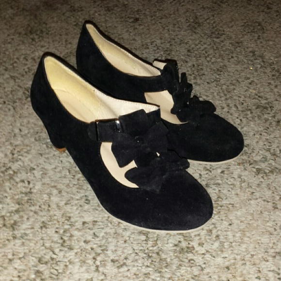 Mary Jane Heels ☆ NEVER BEEN WORN☆ - Picture 2 of 3