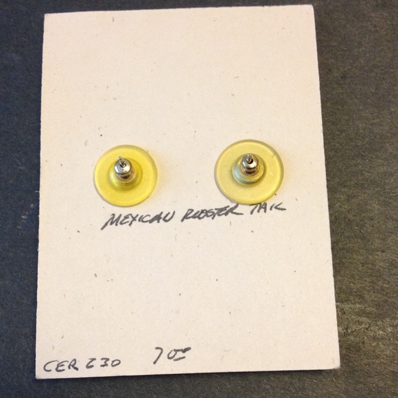 Stone stud earrings4/$10⚡️ - Picture 2 of 2