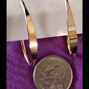 Gold Colored Earrings - Self Closing