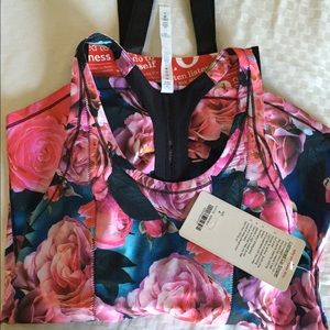 Lululemon Lightened Up Singlet