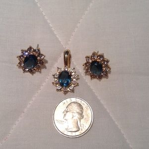 Necklace earring set