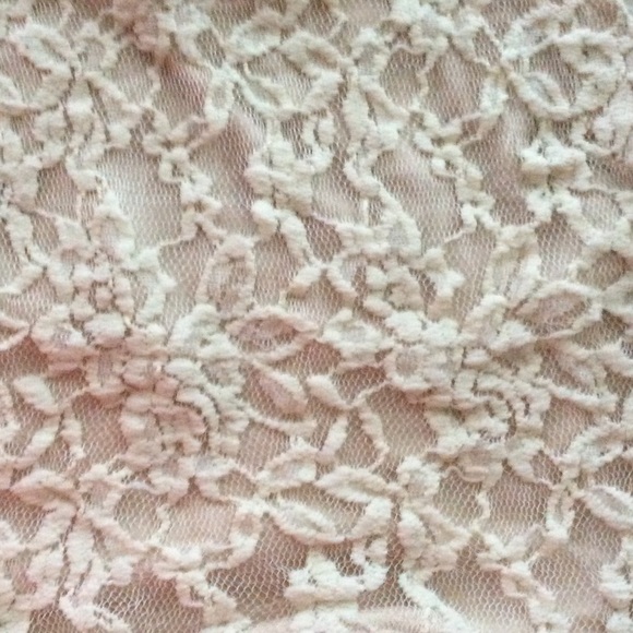 Crop Top 🚫SOLD🚫 - Picture 3 of 3