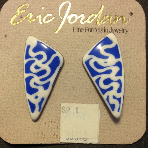 Porcelain stud earrings⚡️4/$10⚡️