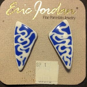 Porcelain stud earrings⚡️4/$10⚡️