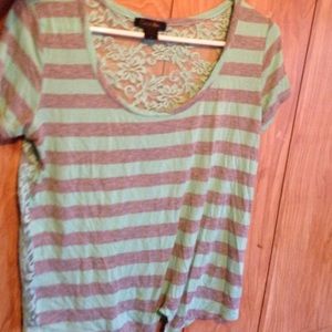 Top/crop top with lace back