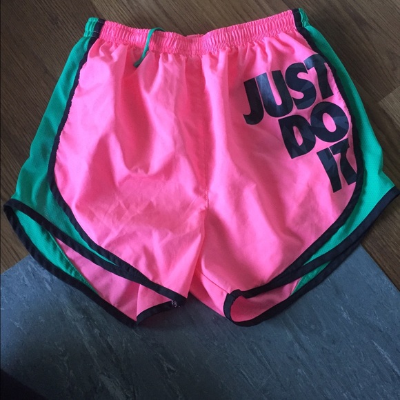 Nike Pants - NWOT Nike shorts!