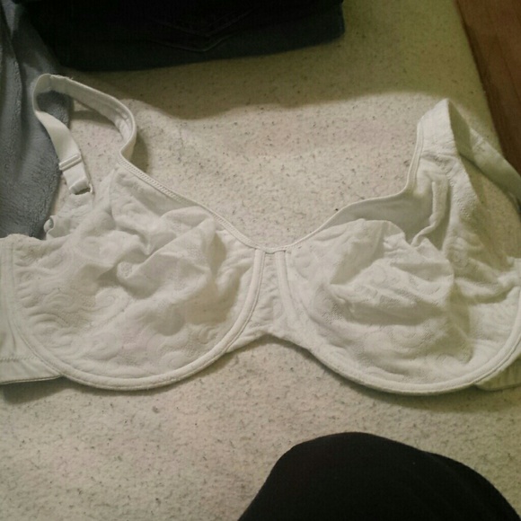 White lace bra