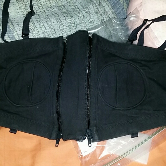 Simple wishes blk hands free breastpump bra