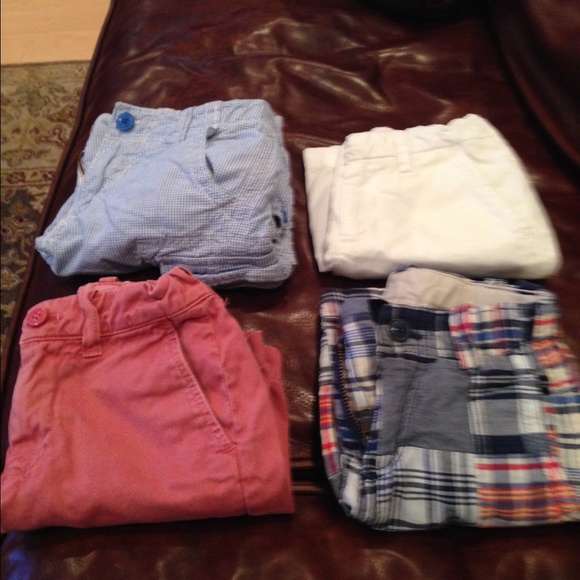 Adorable 5t boys jcrew and gap shorts!  Great cond