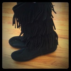 Minnetonka boots!!