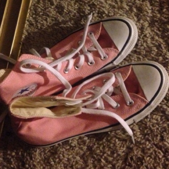 Pink converse