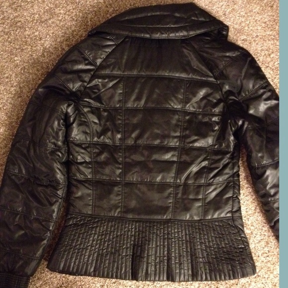 Trendy quilted jacket - Picture 2 of 3