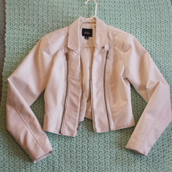White leather jacket - Picture 1 of 2