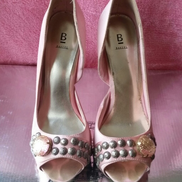 🎀PINK SATIN PUMPS🎀