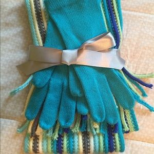 Gloves and Scarf Set