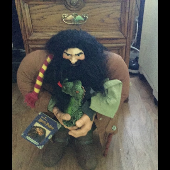 Hallmark 16" Rubeus Hagrid