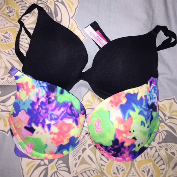 VS Pink bras !