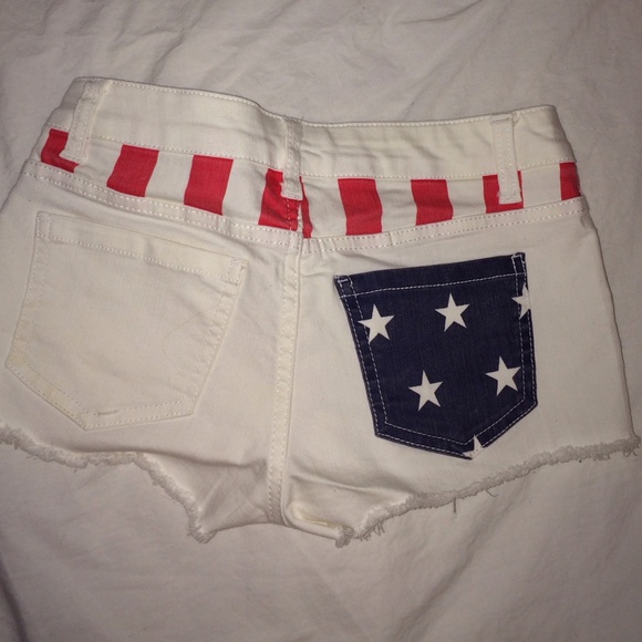 shorts - Picture 2 of 2