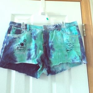 Blue tye dye short shorts