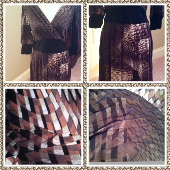 SOLD - Picture 2 of 4