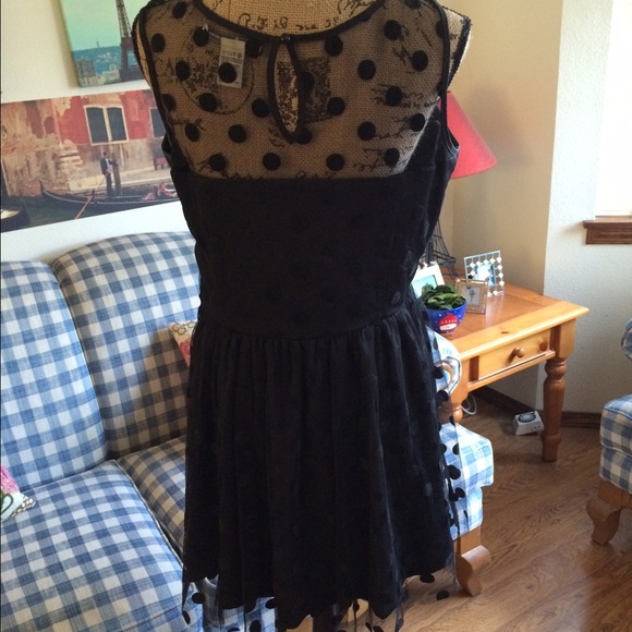 ✨SOLD✨Darling black cocktail party dress - Picture 2 of 4