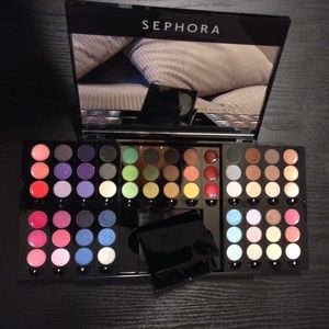 Sephora smoky studio 2