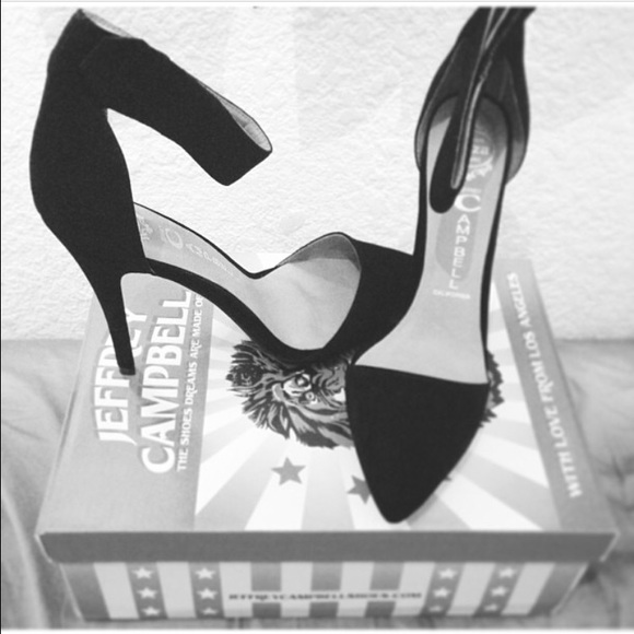 Jeffrey Campbell Solitaire Black Suede Size 9.
