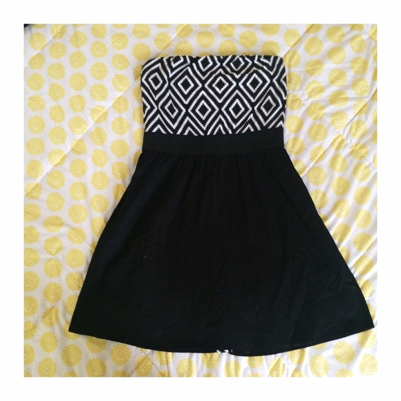 Black & White Tribal Mini Dress 💘