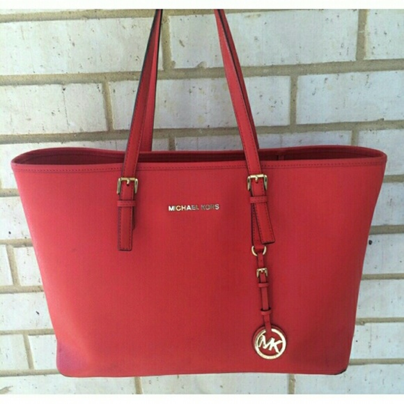 Michael Kors Handbags - Michael Kors Jet Set Tote
