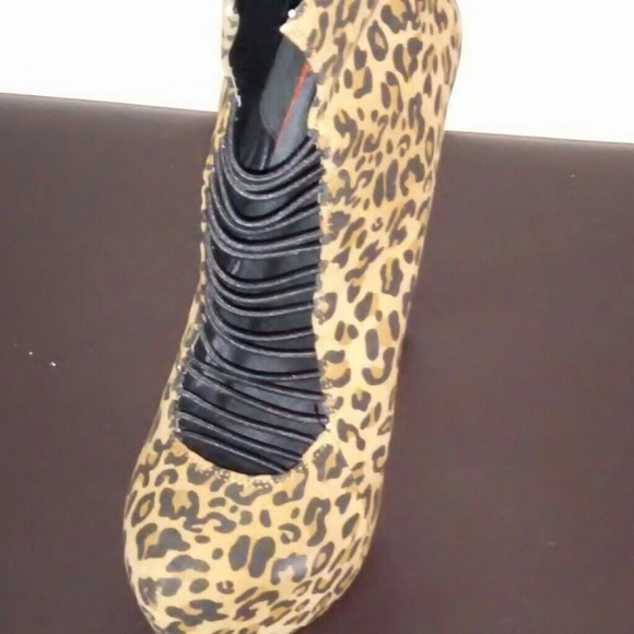 Leopard boots - Picture 2 of 3