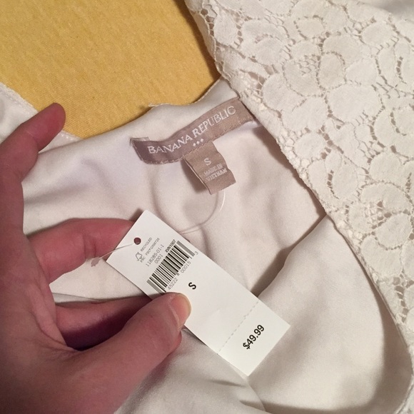 Banana Republic Ivory Crochet Tank - Picture 2 of 3