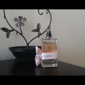 Giorgio Armani parfum "Sì"