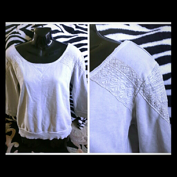 ~*SOLD!*~ Women's American Eagle Sweater - Picture 1 of 1