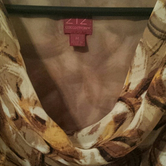 Patterned top - Picture 2 of 3