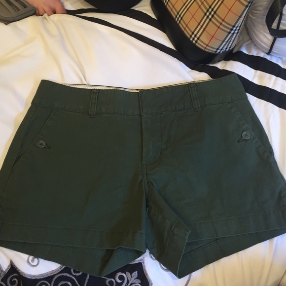 Green high waisted shorts