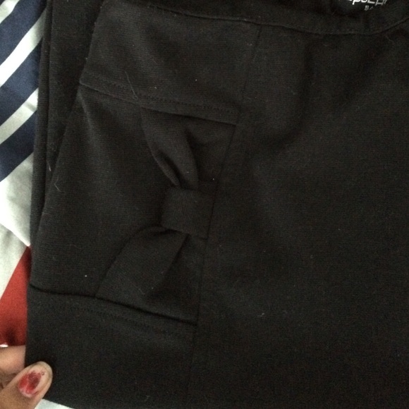 Comfortable and Stylish Pencil Skirt NWOT - Picture 2 of 4