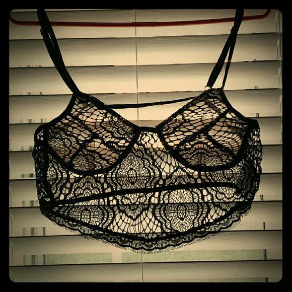 Lace underwire bralette