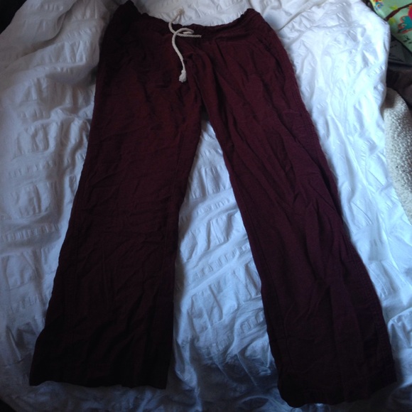 maroon roxy pants