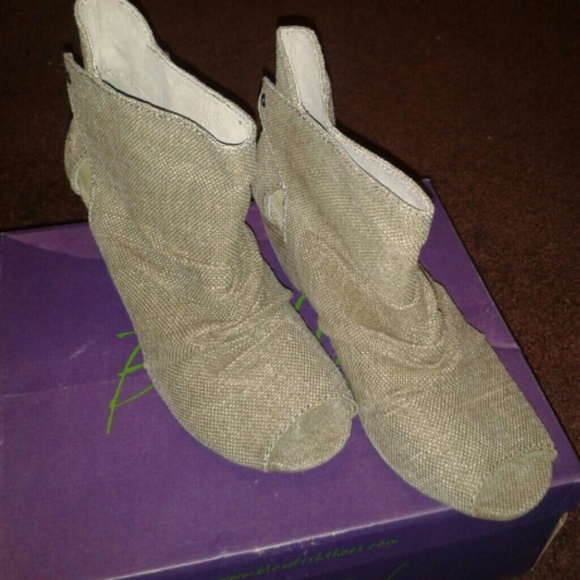 Blowfish Beacher Wedge Bootie NIB