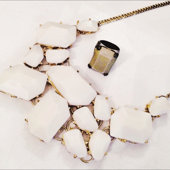 Necklace & ring bundle