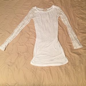 Long sleeve lace shirt