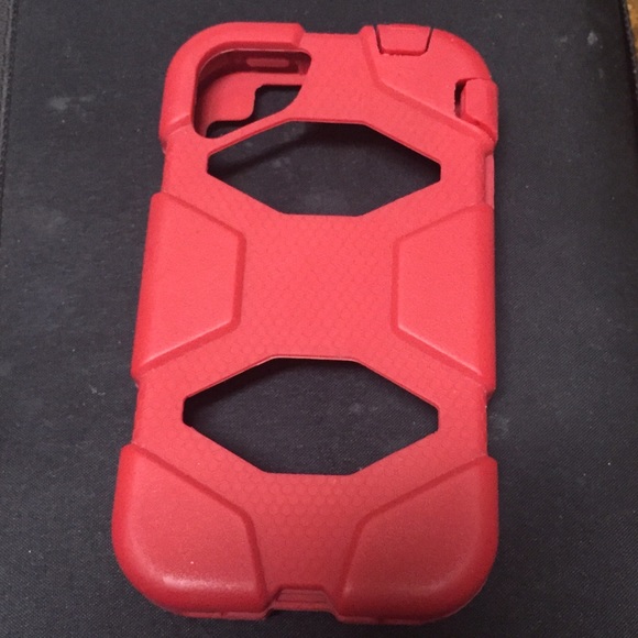 Red/white Griffin tech survivor iPhone 4/4s case