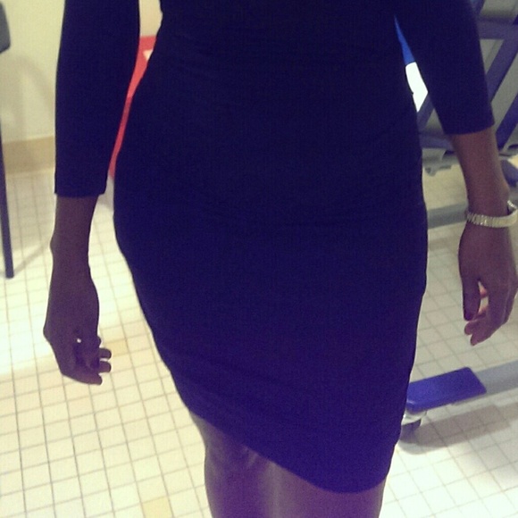 Dress - Picture 2 of 4