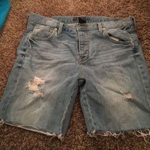 Boyfriend fit mid-thigh denim shorts