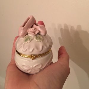 Ballet slipper Trinket box