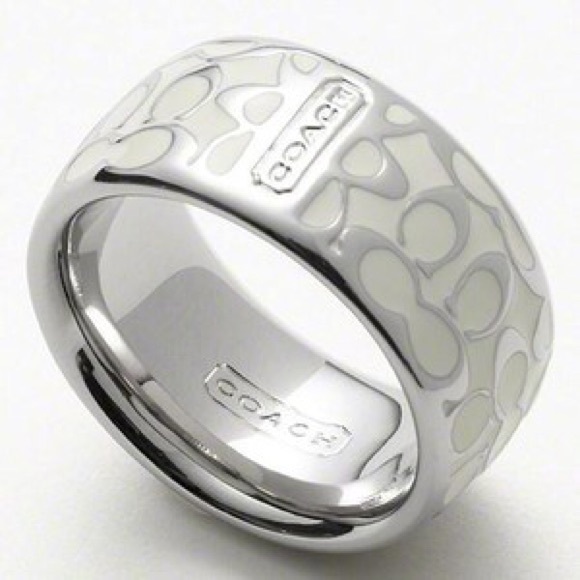 Coach enamel signature ring nwot